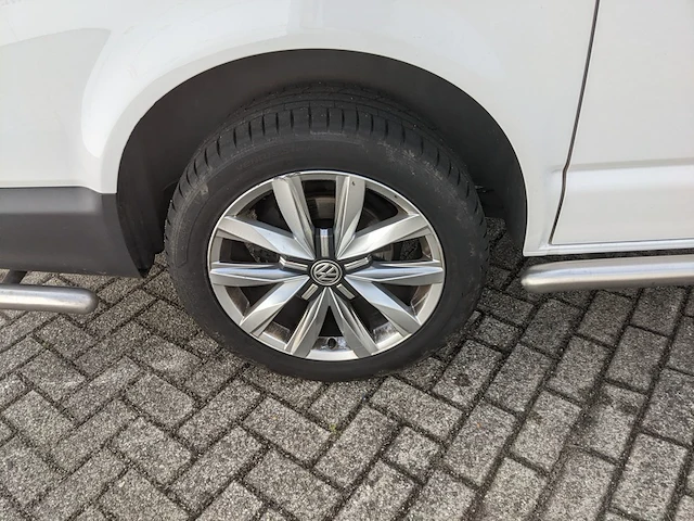 Personenbus, volkswagen, transporter - afbeelding 35 van  45