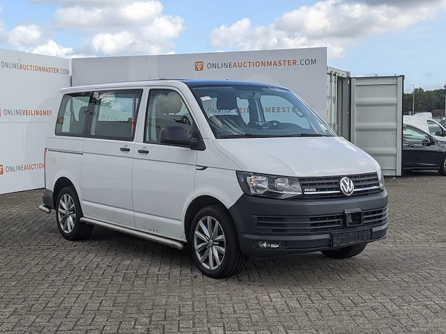 Personenbus, volkswagen, transporter - afbeelding 34 van  45