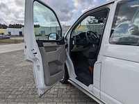 Personenbus, volkswagen, transporter - afbeelding 45 van  45