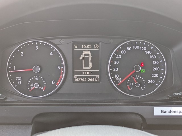 Personenbus, volkswagen, transporter - afbeelding 9 van  46