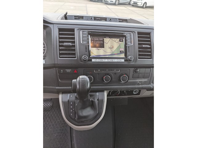 Personenbus, volkswagen, transporter - afbeelding 10 van  46