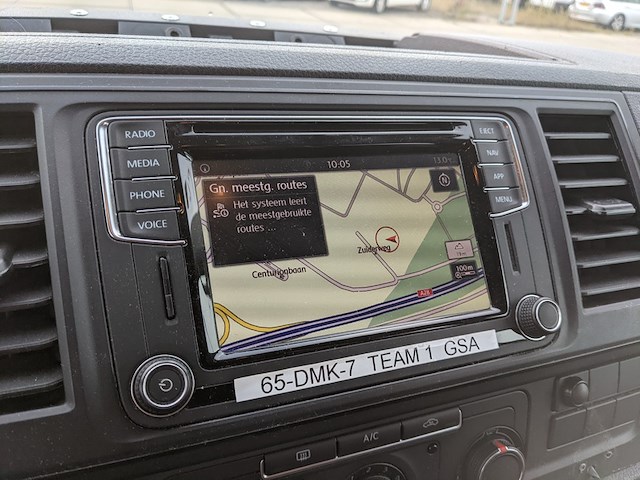 Personenbus, volkswagen, transporter - afbeelding 11 van  46