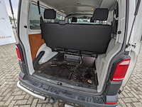 Personenbus, volkswagen, transporter - afbeelding 20 van  46