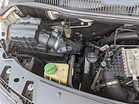 Personenbus, volkswagen, transporter - afbeelding 28 van  46