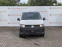 Personenbus, volkswagen, transporter - afbeelding 23 van  46