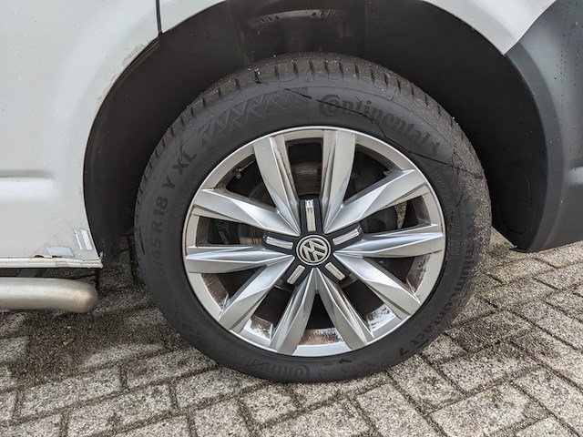 Personenbus, volkswagen, transporter - afbeelding 37 van  46