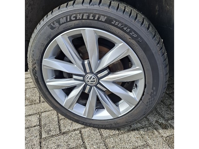 Personenbus, volkswagen, transporter - afbeelding 2 van  50