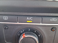 Personenbus, volkswagen, transporter - afbeelding 19 van  50