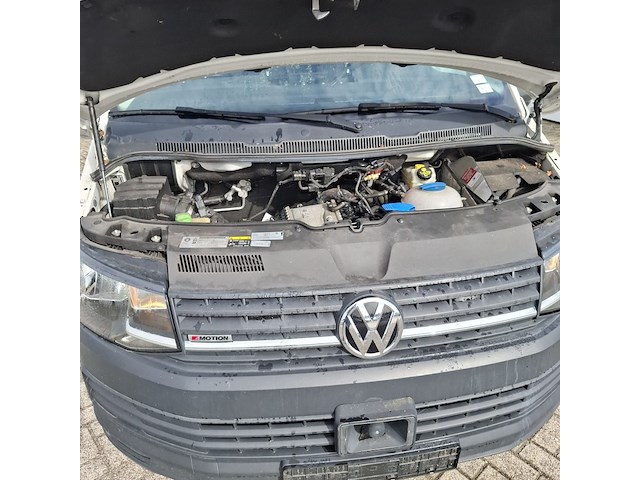 Personenbus, volkswagen, transporter - afbeelding 33 van  50