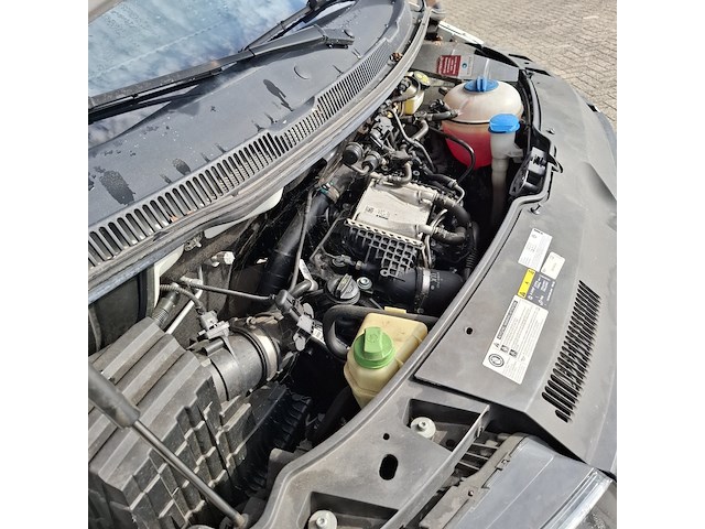 Personenbus, volkswagen, transporter - afbeelding 39 van  50