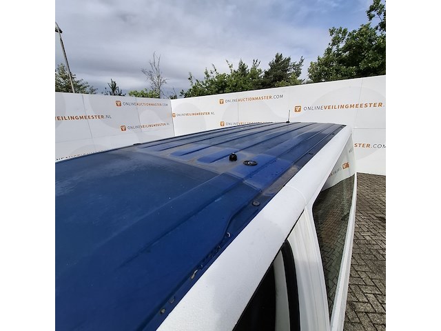 Personenbus, volkswagen, transporter - afbeelding 41 van  50