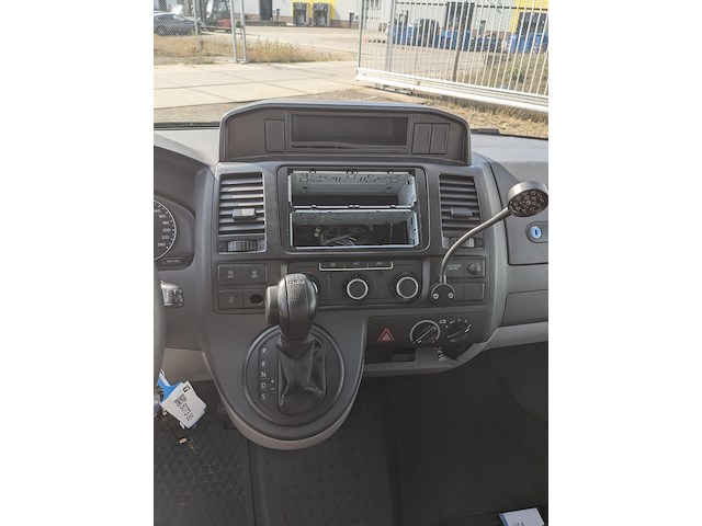 Personenbus, volkswagen, transporter - afbeelding 8 van  55