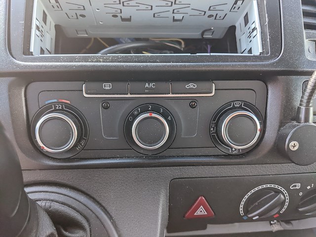 Personenbus, volkswagen, transporter - afbeelding 11 van  55