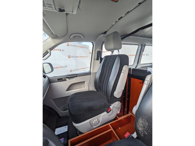 Personenbus, volkswagen, transporter - afbeelding 17 van  55