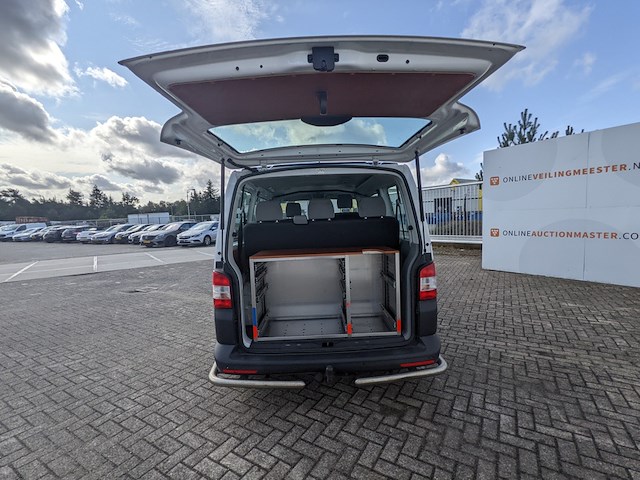 Personenbus, volkswagen, transporter - afbeelding 20 van  55