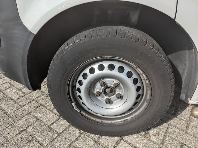 Personenbus, volkswagen, transporter - afbeelding 36 van  55