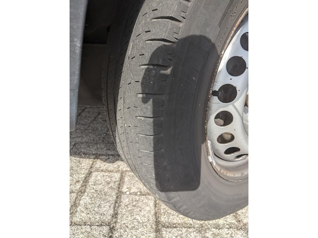 Personenbus, volkswagen, transporter - afbeelding 37 van  55