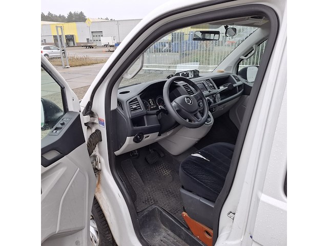 Personenbus, volkswagen, transporter - afbeelding 2 van  49