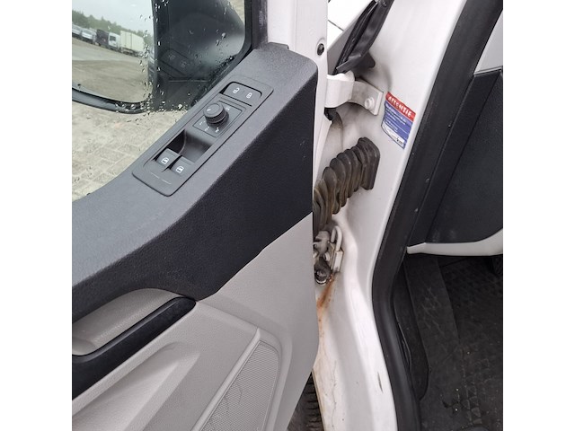 Personenbus, volkswagen, transporter - afbeelding 3 van  49