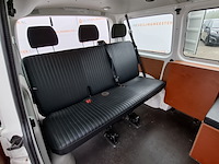 Personenbus, volkswagen, transporter - afbeelding 18 van  49