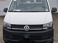 Personenbus, volkswagen, transporter - afbeelding 12 van  49