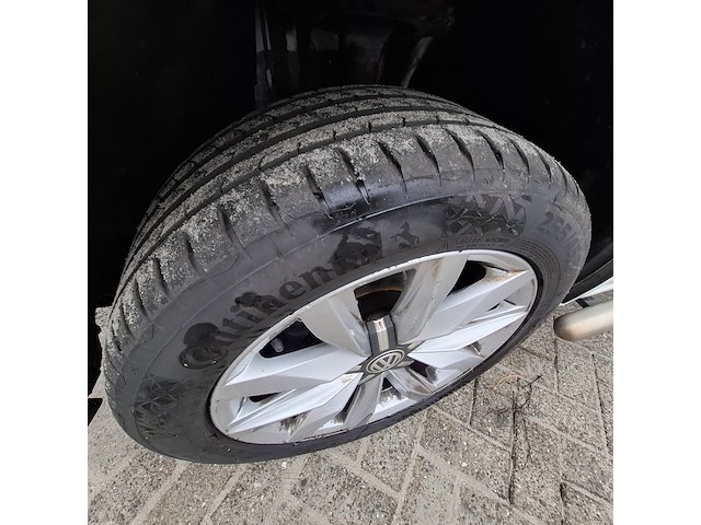 Personenbus, volkswagen, transporter - afbeelding 25 van  49