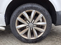 Personenbus, volkswagen, transporter - afbeelding 27 van  49