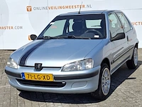 Personenwagen peugeot, 106 1.1 xr, bouwjaar 2003 - afbeelding 1 van  42