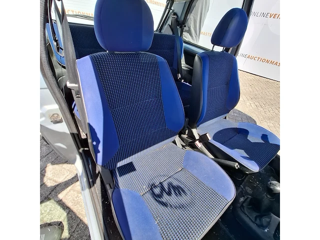 Personenwagen peugeot, 106 1.1 xr, bouwjaar 2003 - afbeelding 28 van  42