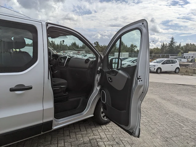 Personenwagen, renault, trafic, 2016 - afbeelding 8 van  57