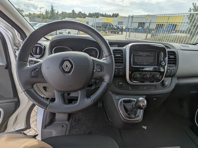 Personenwagen, renault, trafic, 2016 - afbeelding 9 van  57