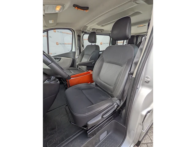 Personenwagen, renault, trafic, 2016 - afbeelding 28 van  57