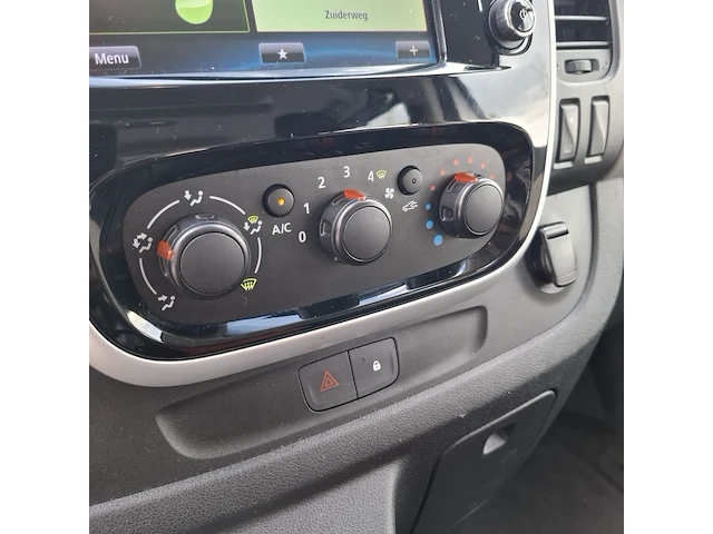 Personenwagen, renault, trafic, 2017 - afbeelding 16 van  50