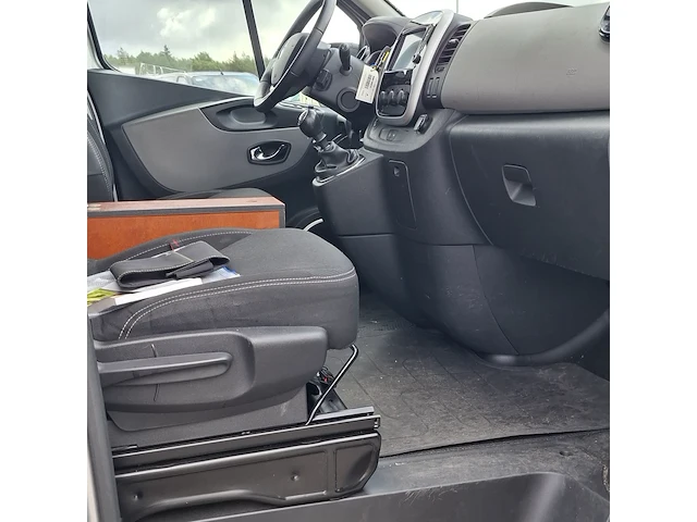 Personenwagen, renault, trafic, 2017 - afbeelding 32 van  50