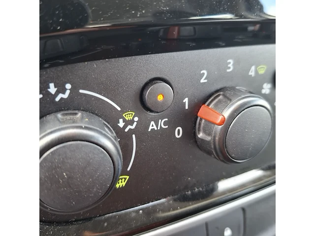 Personenwagen, renault, trafic, 2017 - afbeelding 17 van  48