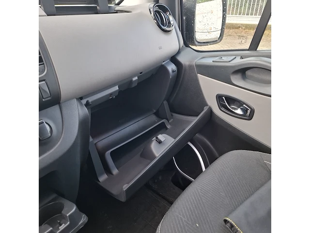 Personenwagen, renault, trafic, 2017 - afbeelding 21 van  48