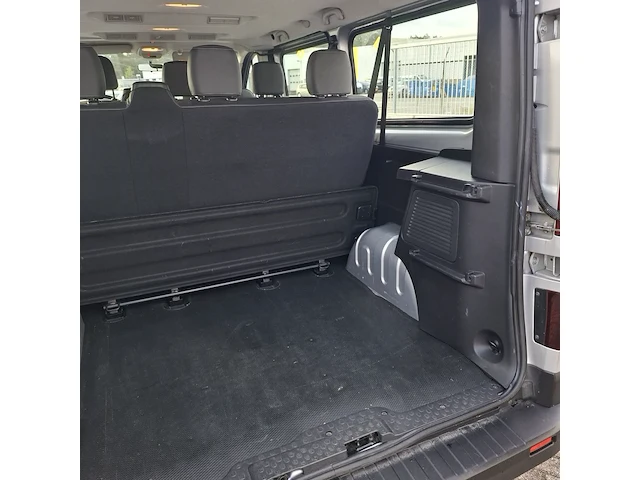 Personenwagen, renault, trafic, 2017 - afbeelding 32 van  48