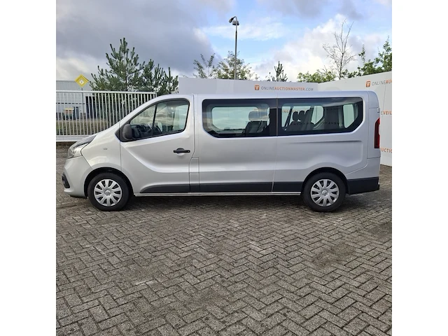 Personenwagen, renault, trafic, 2017 - afbeelding 46 van  48