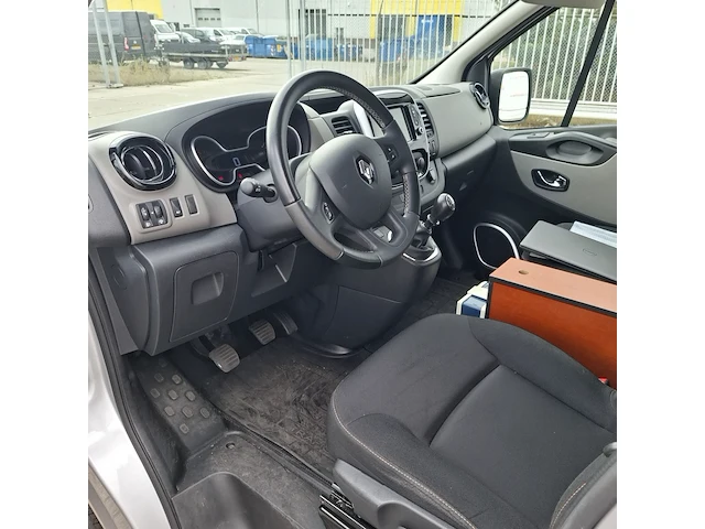 Personenwagen, renault, trafic, 2019 - afbeelding 8 van  48