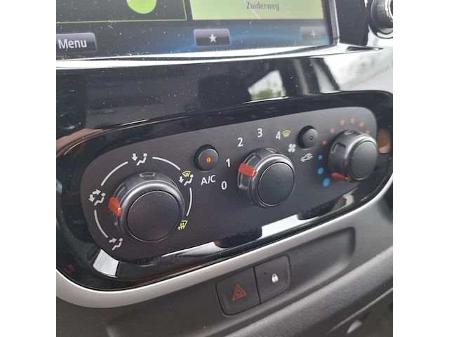 Personenwagen, renault, trafic, 2019 - afbeelding 19 van  48