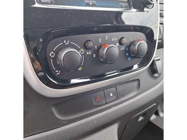 Personenwagen, renault, trafic, 2019 - afbeelding 19 van  50