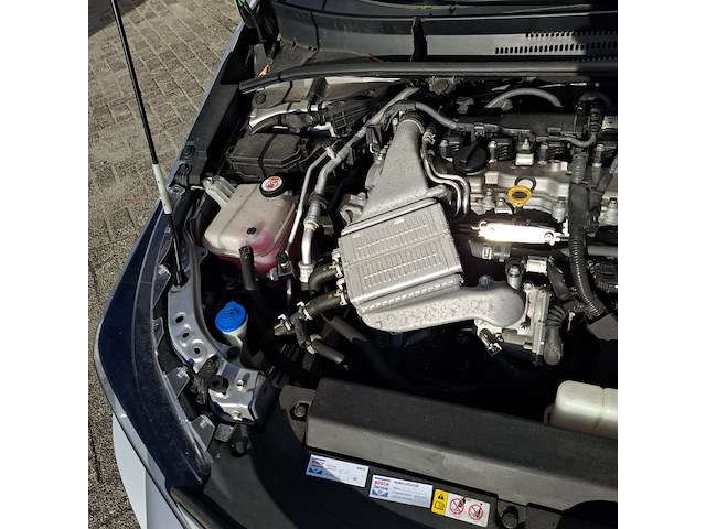 Personenwagen, toyota, corolla - afbeelding 28 van  41