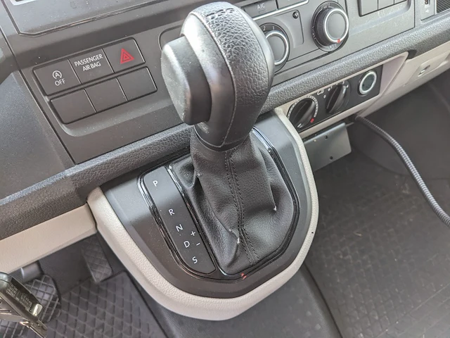 Personenwagen, volkswagen, transporter - afbeelding 14 van  53