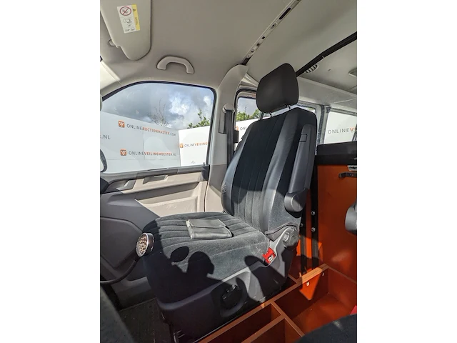 Personenwagen, volkswagen, transporter - afbeelding 19 van  53