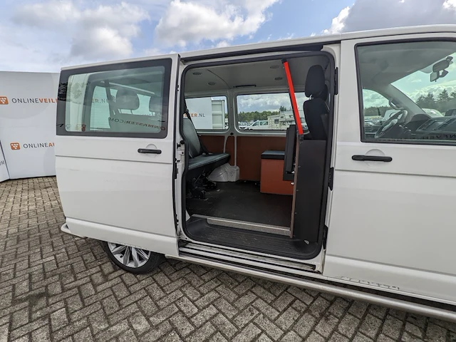 Personenwagen, volkswagen, transporter - afbeelding 24 van  53