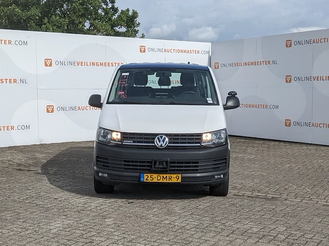 Personenwagen, volkswagen, transporter - afbeelding 23 van  53