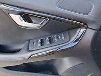 Personenwagen volvo, v40 2.0 d3, zwart, bouwjaar 2019 - afbeelding 11 van  48