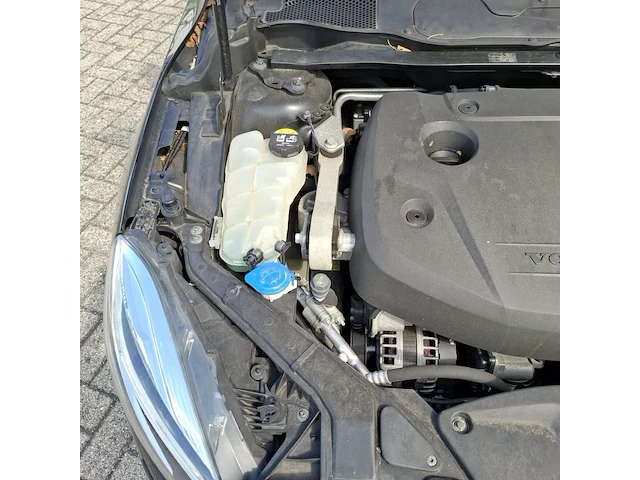 Personenwagen volvo, v40 2.0 d3, zwart, bouwjaar 2019 - afbeelding 35 van  48