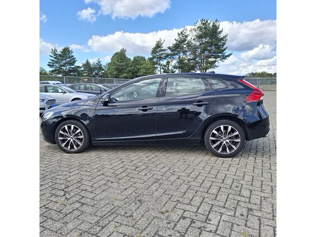 Personenwagen volvo, v40 2.0 d3, zwart, bouwjaar 2019 - afbeelding 48 van  48