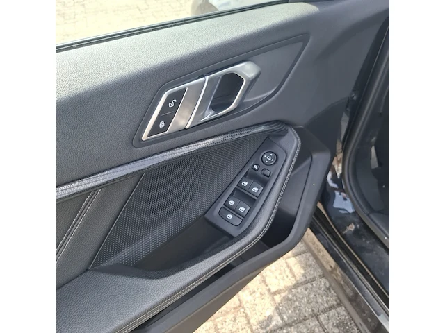 Personnenauto bmw, 1-serie 118i high executive edition, bouwjaar 2020 - afbeelding 3 van  54